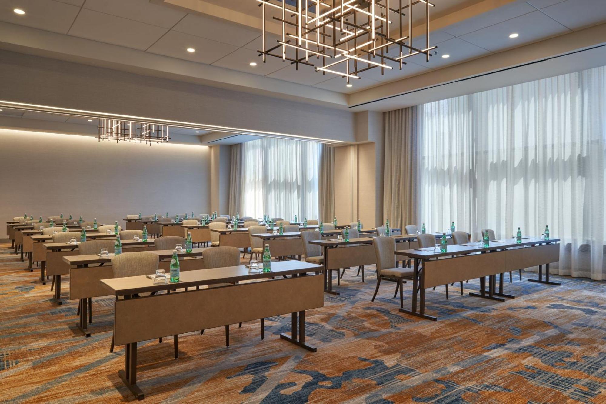 Отель The Westin Индианаполис Экстерьер фото